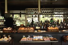 Tapete com bandeira de Portugal em hotel do Porto gera polémica