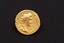 Moedas da época do imperador Octávio Augusto