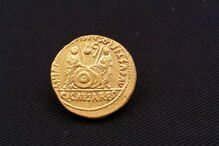 Moedas da época do imperador Octávio Augusto