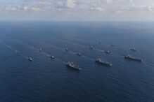 O porta-aviões americano USS Ronald Reagan 