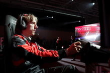 Jogadores do Real Madrid receberam os novos carros de serviço