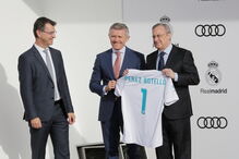 Jogadores do Real Madrid receberam os novos carros de serviço