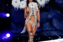 Sara Sampaio foi duramente criticada após o desfile da Victoria's Secret