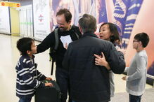 Casal português que fugiu de Timor-Leste à chegada a Portugal