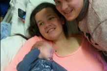 Grávida dá a luz em coma e acorda a pensar que tem 13 anos