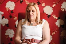 Sandra Amos, Reino Unido, Antía