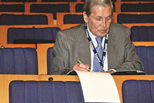 Belmiro numa conferência subordinada ao tema ‘Caminhos para Portugal’ no Centro de Congressos do Estoril