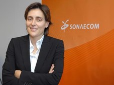 Cláudia Teixeira de Azevedo lidera a Sonaecom