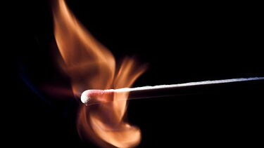 Detido suspeito de atear incêndios em garagens coletivas no distrito do Porto