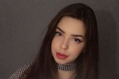 Giselle tem 19 anos e vendeu a sua virgindade online por 2.5 milhões de euros