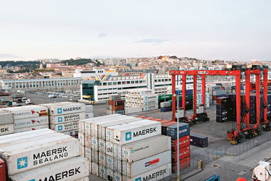 Exportações caem 14% em janeiro e importações 2,5%