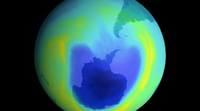 Resultado de imagem para AntÃ¡rtida, buraco na camada de ozono