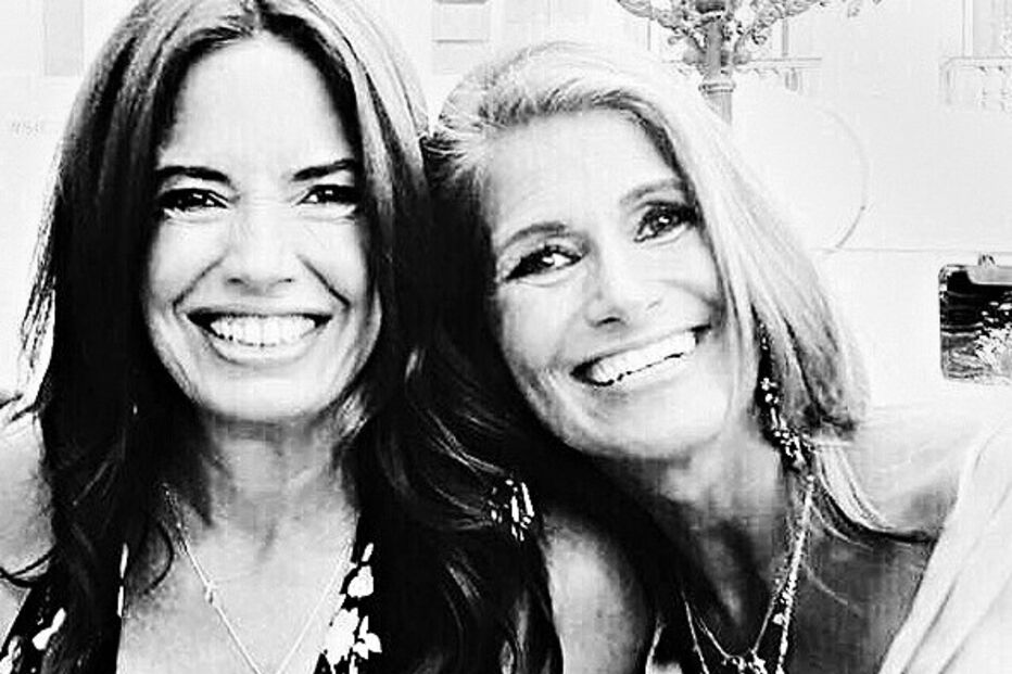 2017-11-01_23_15.43 Liliana Campos  partilhou foto com a amiga.jpg