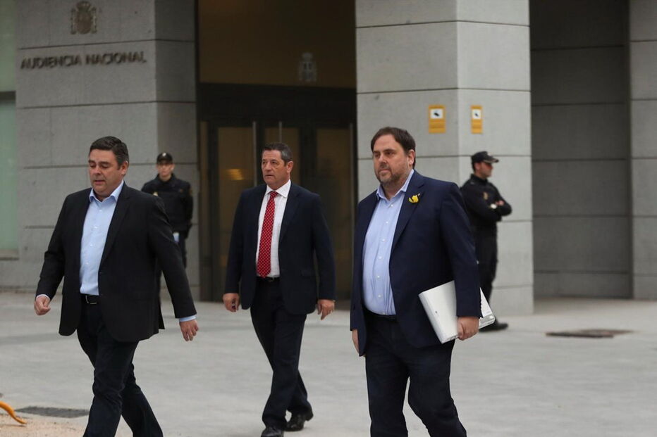 Responsáveis pela tentativa de independência da Catalunha ouvidos em tribunal