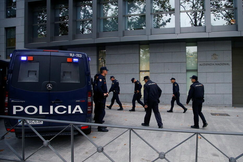 Responsáveis pela tentativa de independência da Catalunha ouvidos em tribunal