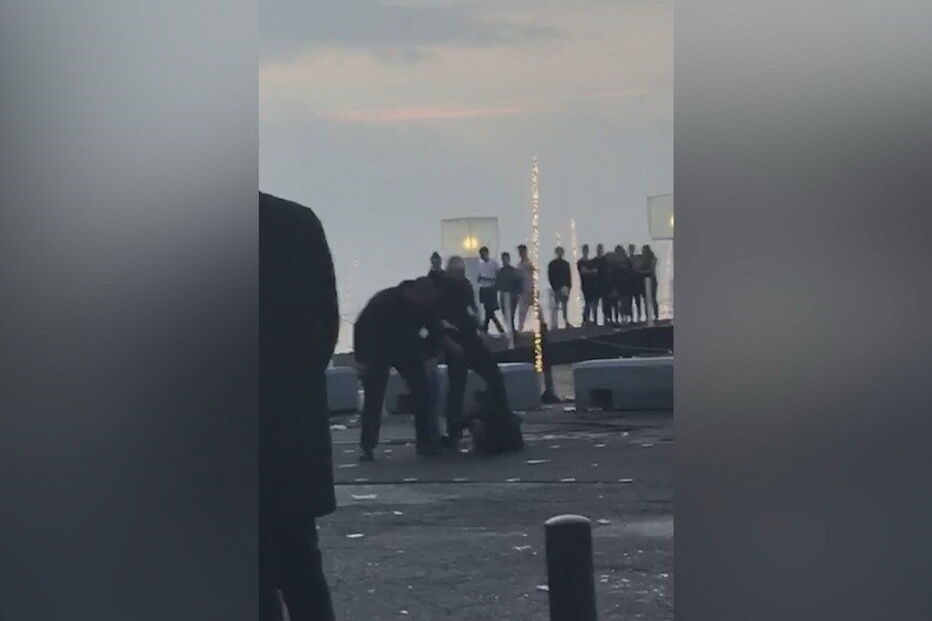 Jovem foi brutalmente espancado à porta da discoteca Urban Beach