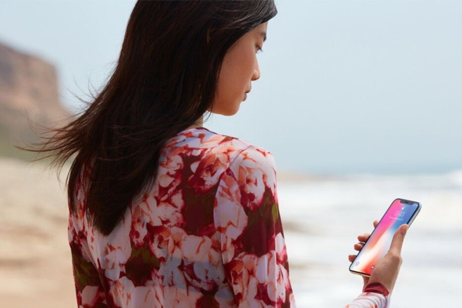 2017-11-03_15_56.00 iphonex_face_recognition_beach.jpg