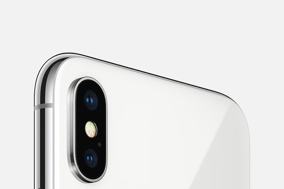 2017-11-03_15_56.06 iphone-x-gallery5-2017.jpg