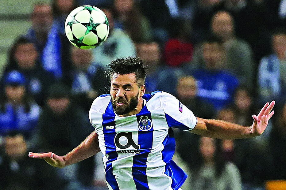 Felipe tem estado debaixo do fogo dos rivais de Lisboa. Ontem, o brasileiro respondeu