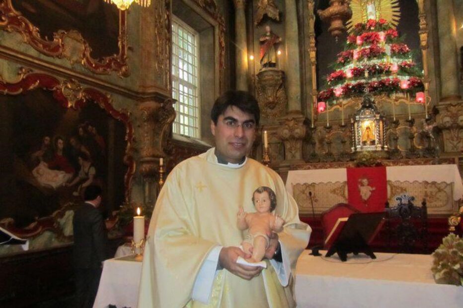 Padre é pai de uma menina de três meses