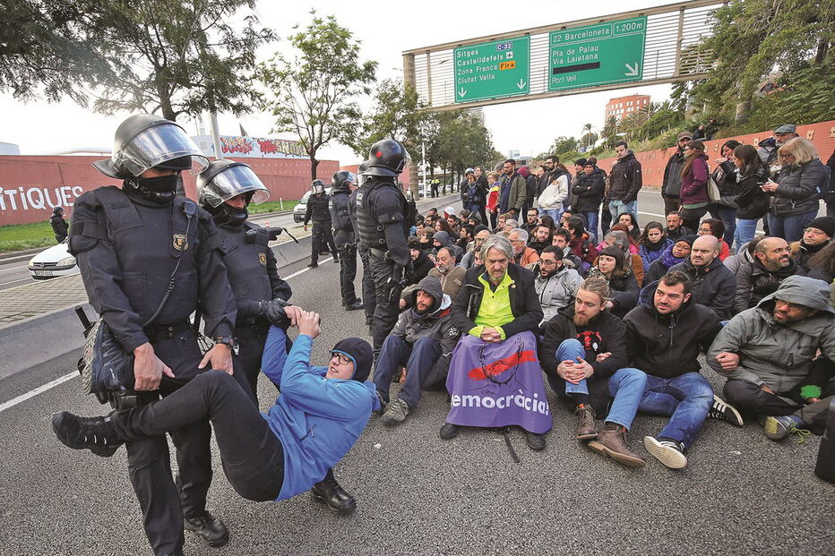 independência, catalunha, tribunal, piugdemont