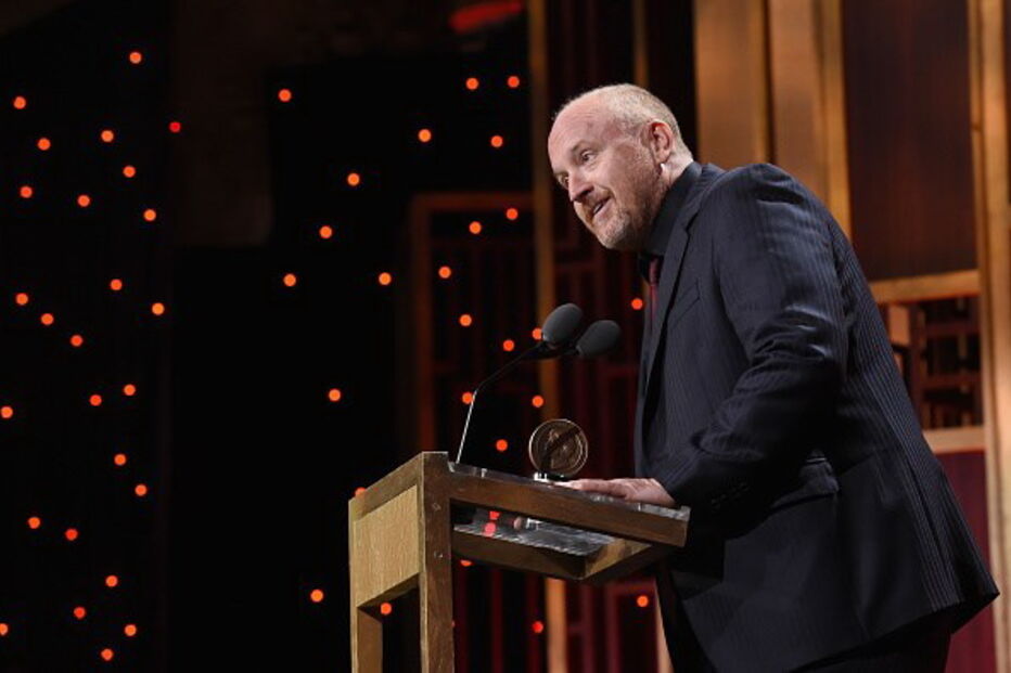 O ator e comediante americano Louis C. K.