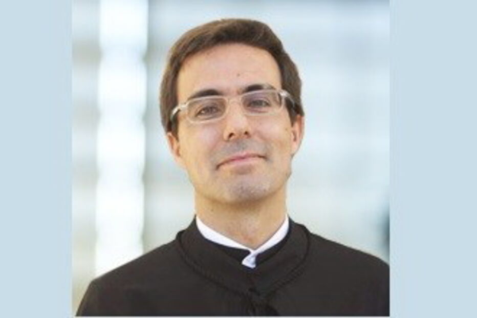 O árbitro Luis Miguel Lucas Pires