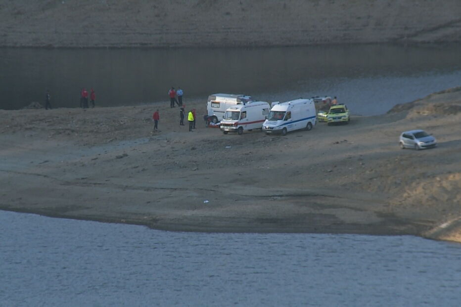 Corpo encontrado em carro no rio em Santa Comba Dão