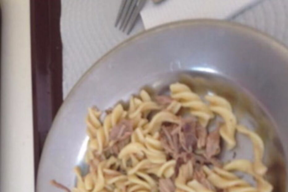 Pais alertam para refeições escolares de má qualidade e em pouca quantidade