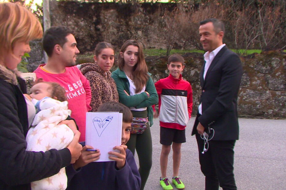 Jorge Mendes levou a  família à zona atingida pelo fogo 