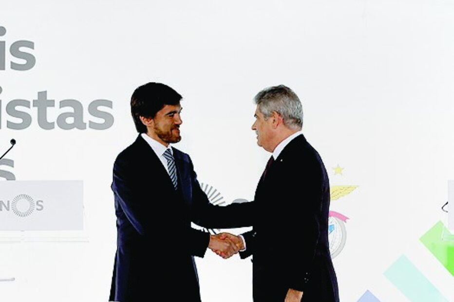 Miguel Almeida, presidente executivo da NOS, e Luís Filipe Vieira