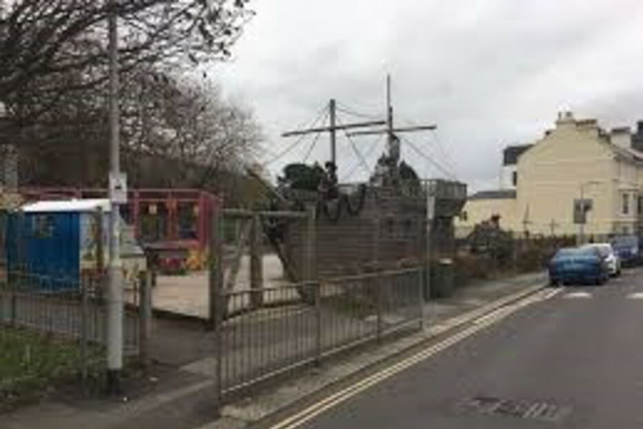 O parque infantil onde casal foi detido a fazer sexo