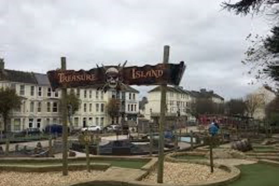 O parque infantil onde casal foi detido a fazer sexo