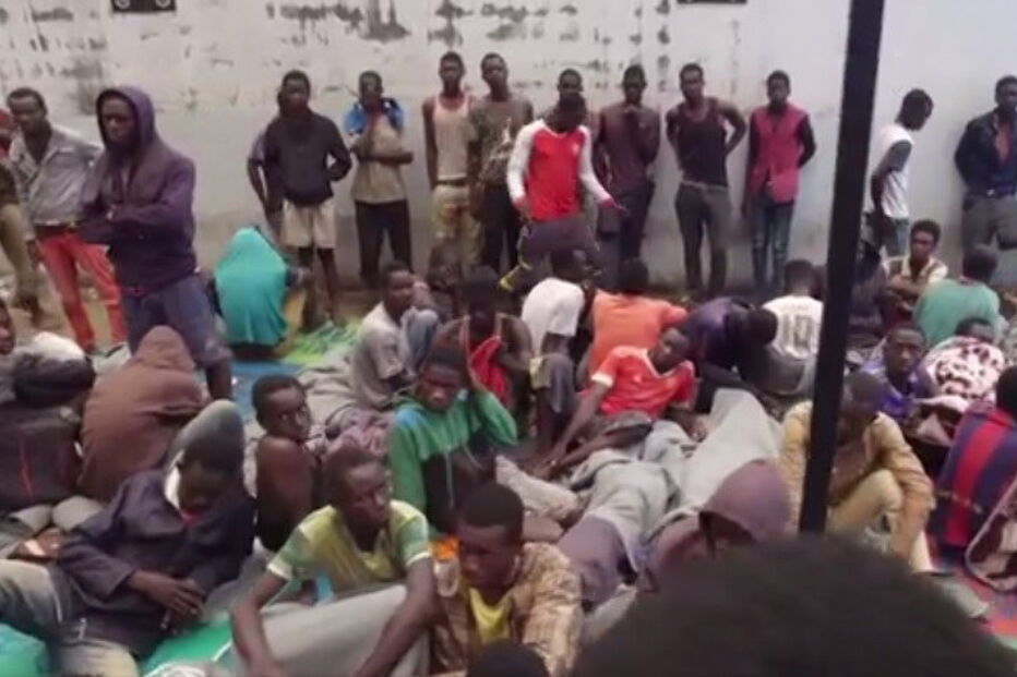 Venda de escravos filmada. Pessoas à venda por 430 euros