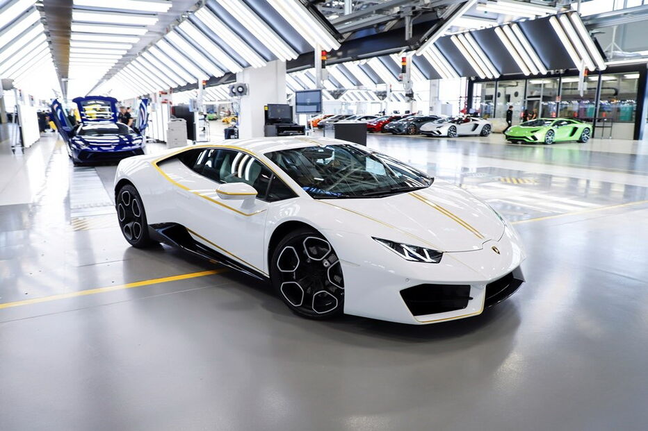 Papa Francisco recebeu Lamborghini
