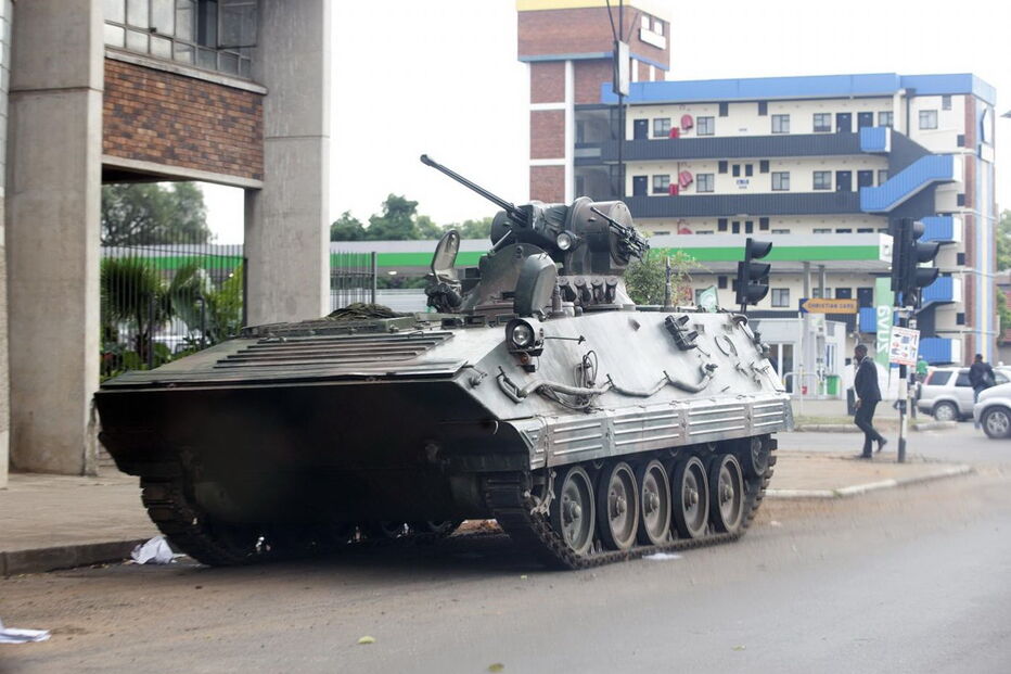 Militares tomaram o poder no Zimbabué