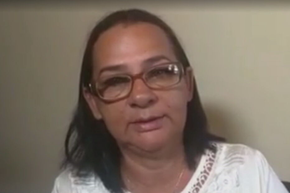 Maria Luzia mãe de ivanice, brasileira, baleada PSP