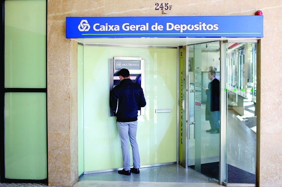 cgd, caixa geral de depositos, dinheiro, multibanco, banca