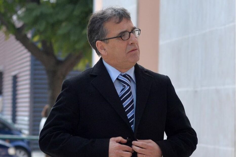 Casa dos Segredos, Portugal, Zezé Camarinha, enfermeiro, José Castelo Branco, Betty Grafstein, Praia da Rocha, conde