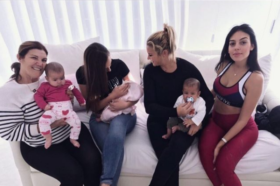 Dolores Aveiro, Georgina, Alana, Cristiano Ronaldo, CR7