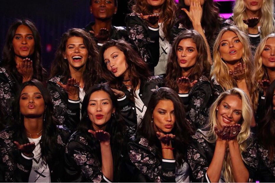 Modelos da Victoria's Secret já estão em Xangai para o desfile do ano