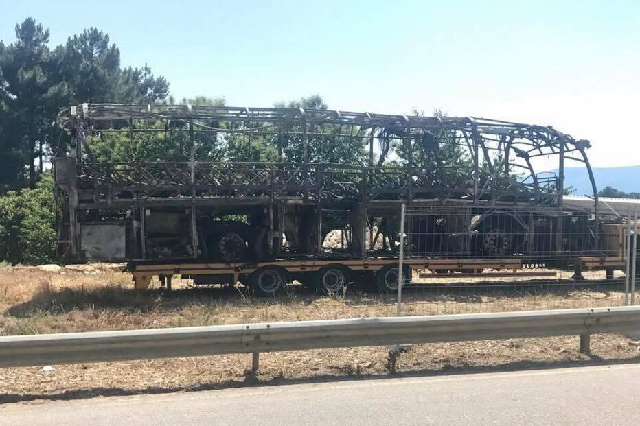 Autocarro ardeu no túnel do Marão