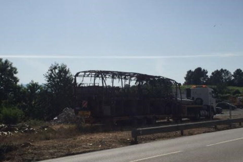 Autocarro ardeu no túnel do Marão