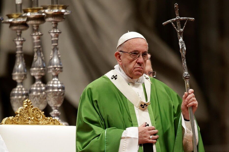 Papa Francisco celebra missa no Vaticano
