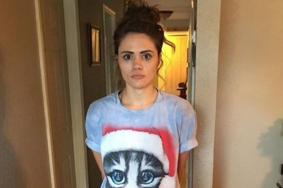 Hunter Day era professora no Liceu de Yukon