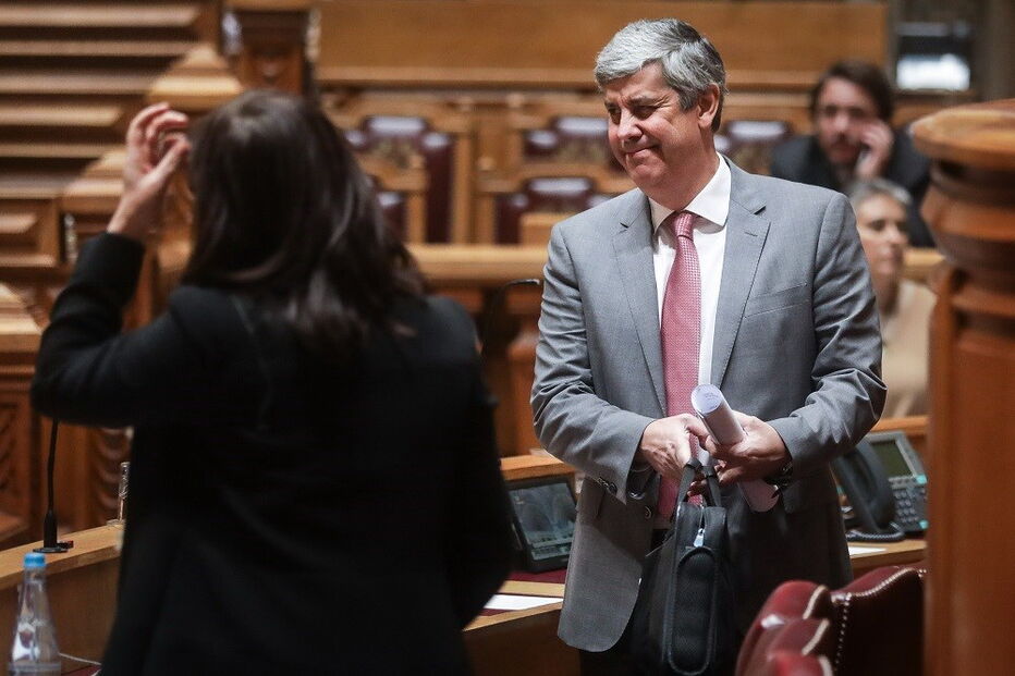  Remunerações e valor das despesas de representação têm de ser comunicados às Finanças