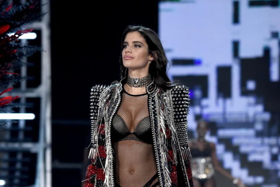Sara Sampaio, Victoria's Secret Fashion Show, Xangai, China