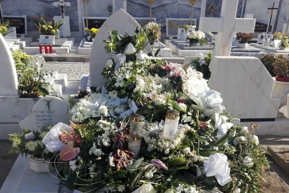 A sepultura em Águas Santas   