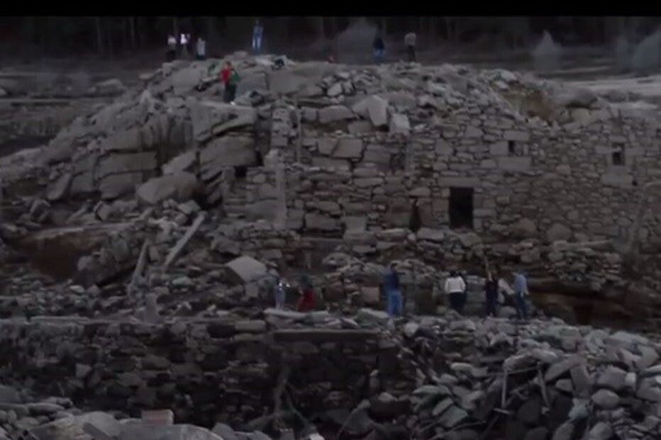 Imagens da aldeia de Aceredo