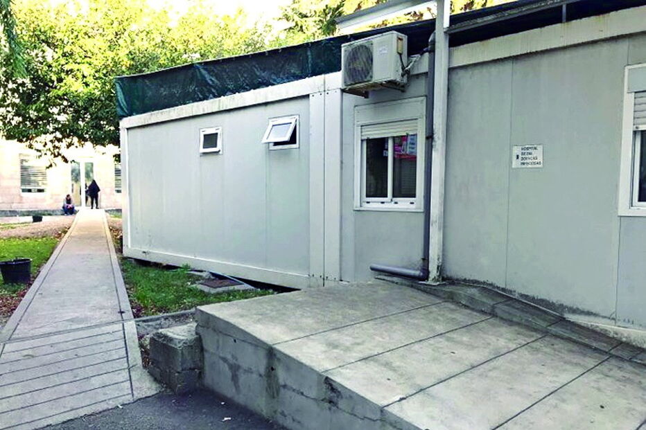 O serviço de Neurocirurgia está em contentores há dez anos 